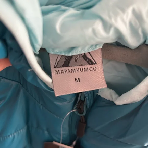 NWT Water Resistant Hiking Vest - Picture 4 of 4